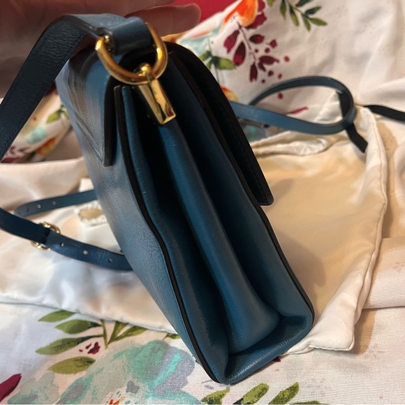 Gucci Thiara Envelope Bag - Picture 5 of 12